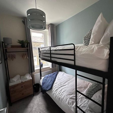 Prince St Cottage - Haworth - Sleeps 4 Экстерьер фото